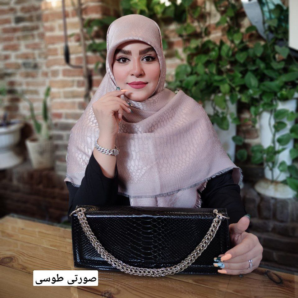 روسری نخ ابریشم ژاکارد دورو لمه دار وارداتی طرح پوست ماری صورتی طوسی (ارسال رایگان)