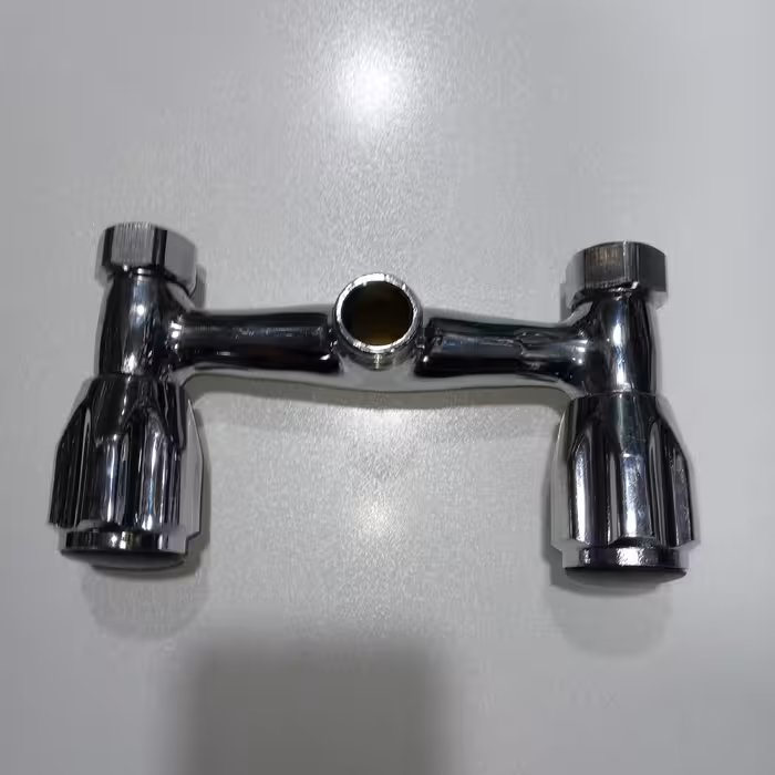 شیر مخلوط کلاسیک دیواری - برنجی