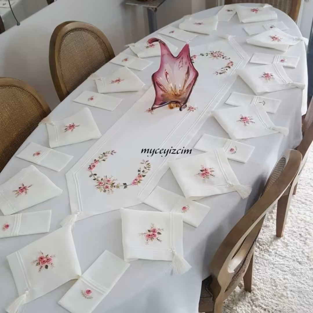 رومیزی و رانر(دستمال،زیربشقابی،جاقاشق چنگالی) بسیار مناسب جهیزیه عروس خانوم ها