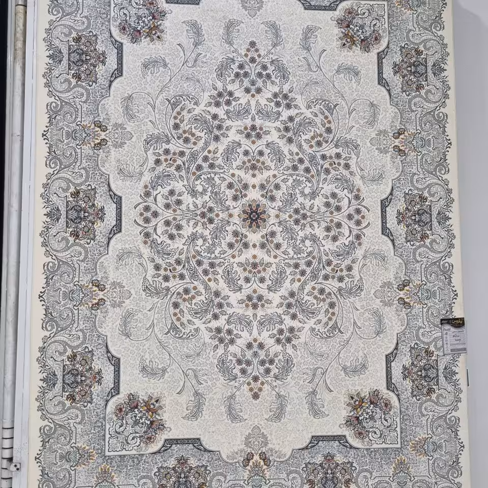 فرش پاتریس 700شانه تراکم 2550 طرح دوریس کرم قالیچه 4متری