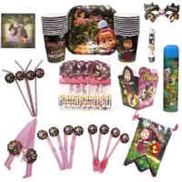 ست تولد طرح ماشا و میشا مجموعه 13 عددی