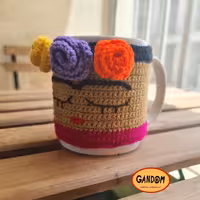 کاور ماگ عروسکی بافتنی فریدا صنایع دستی