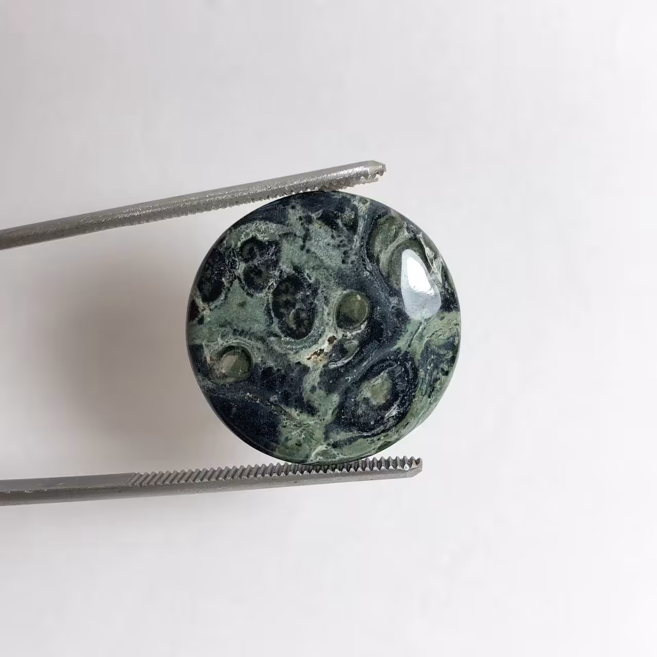 نگین جاسپرکهکشانی طبیعی سبز خوش نقش دایره ای 240200