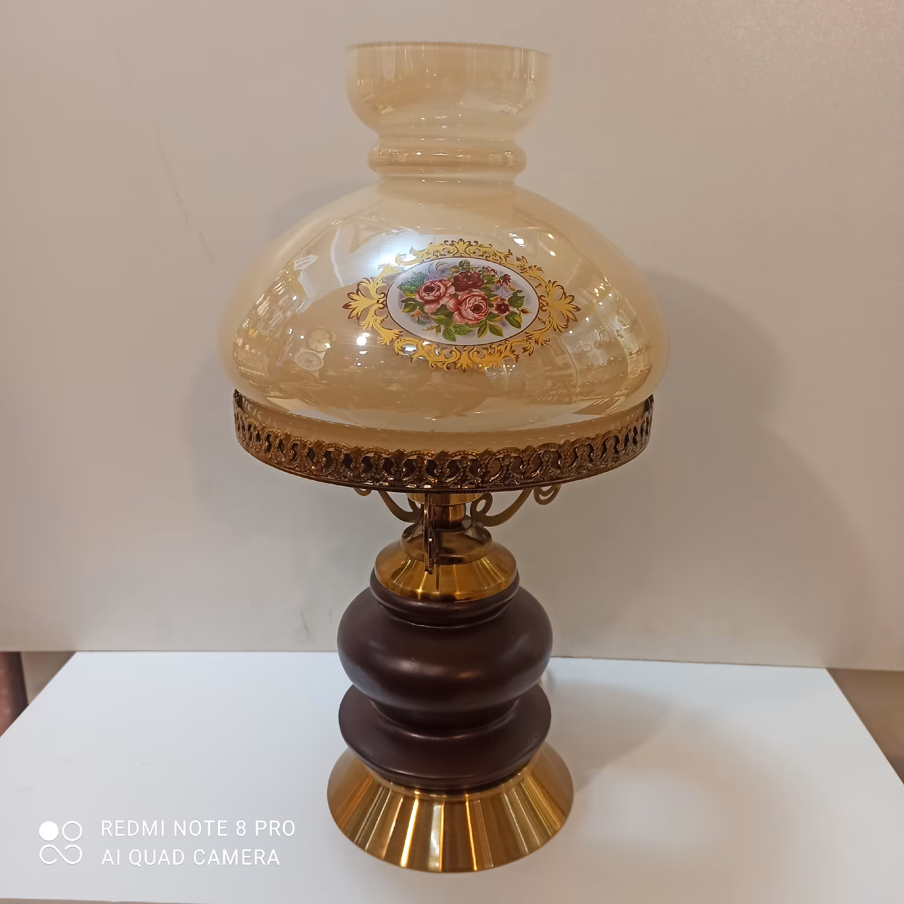 آباژور چراغ رومیزی 