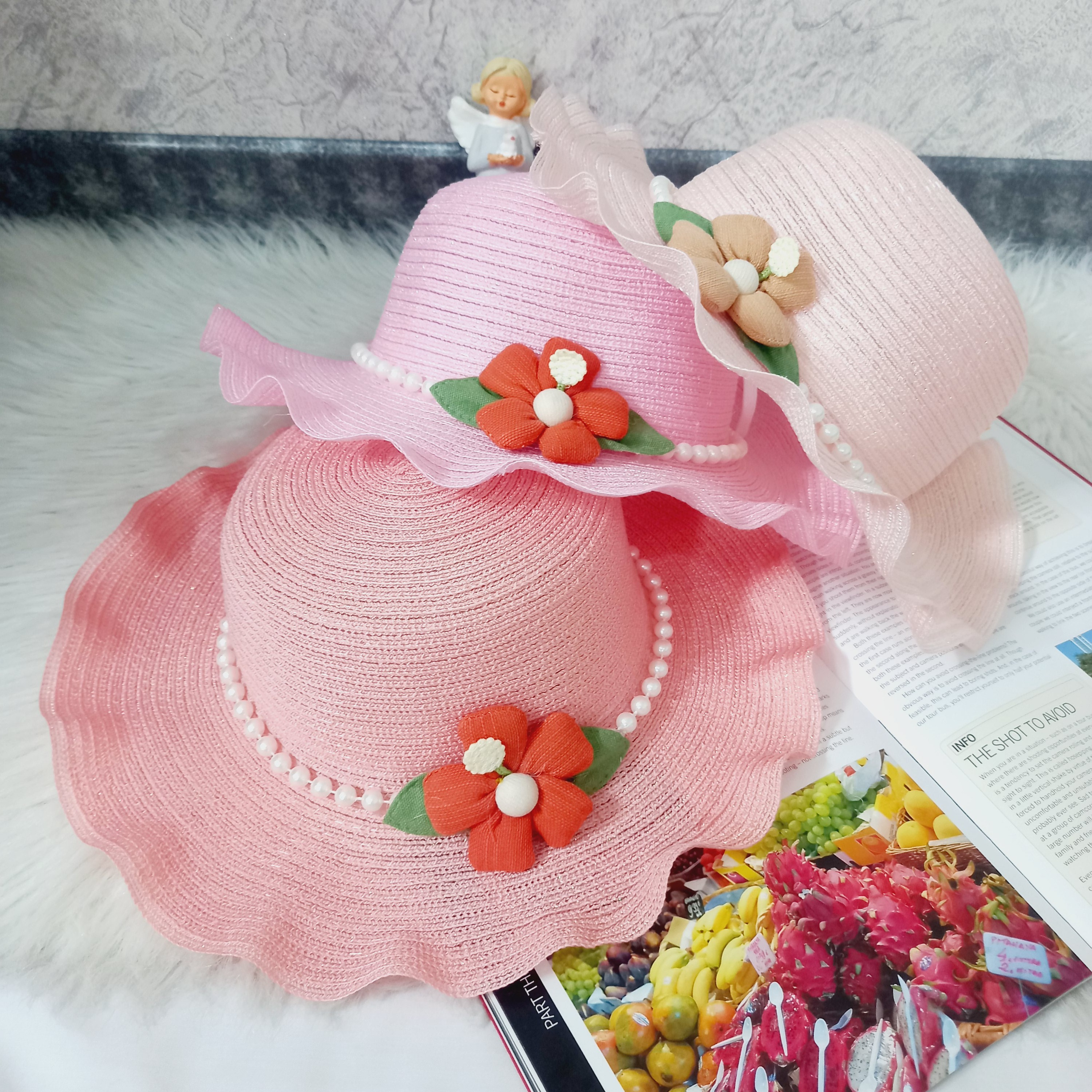 کلاه حصیری بچگانه لبه چین چینی گلدار وارداتی