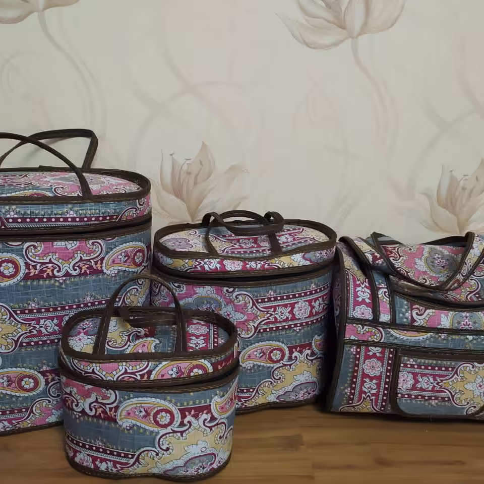 کیف های مسافرتی و استخری