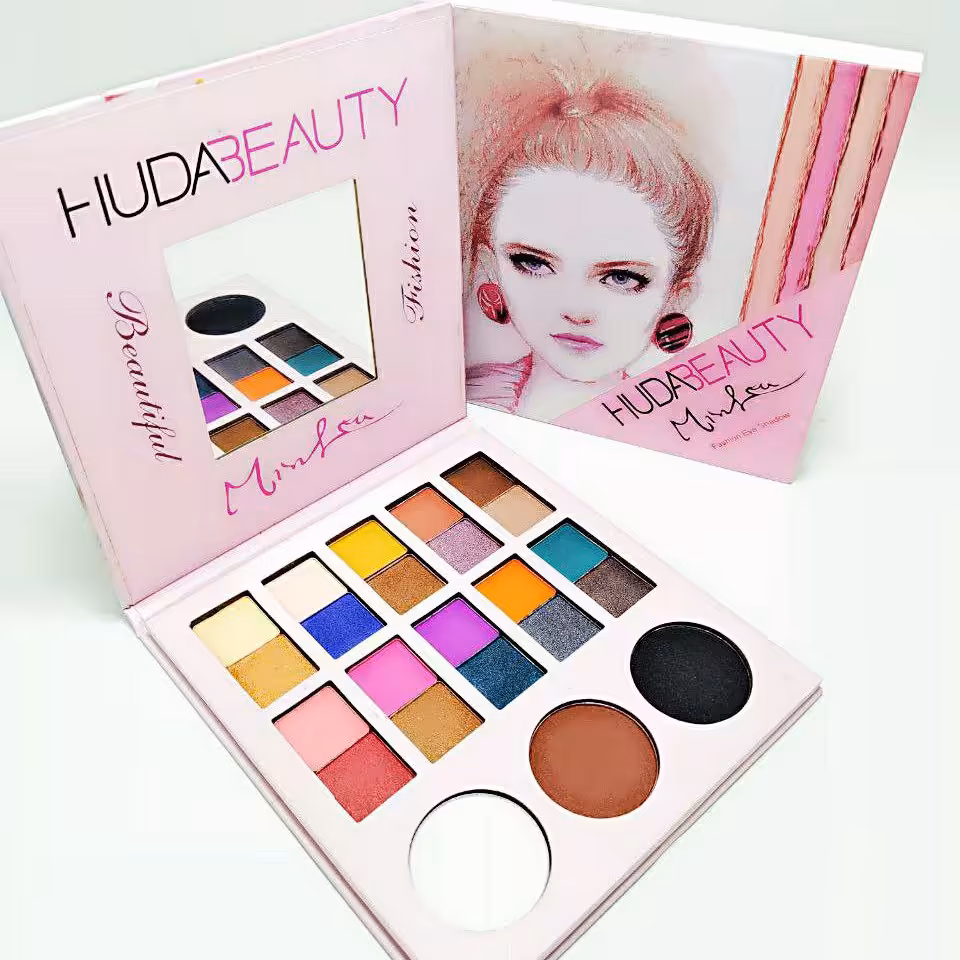 پالت سایه Huda Beauty