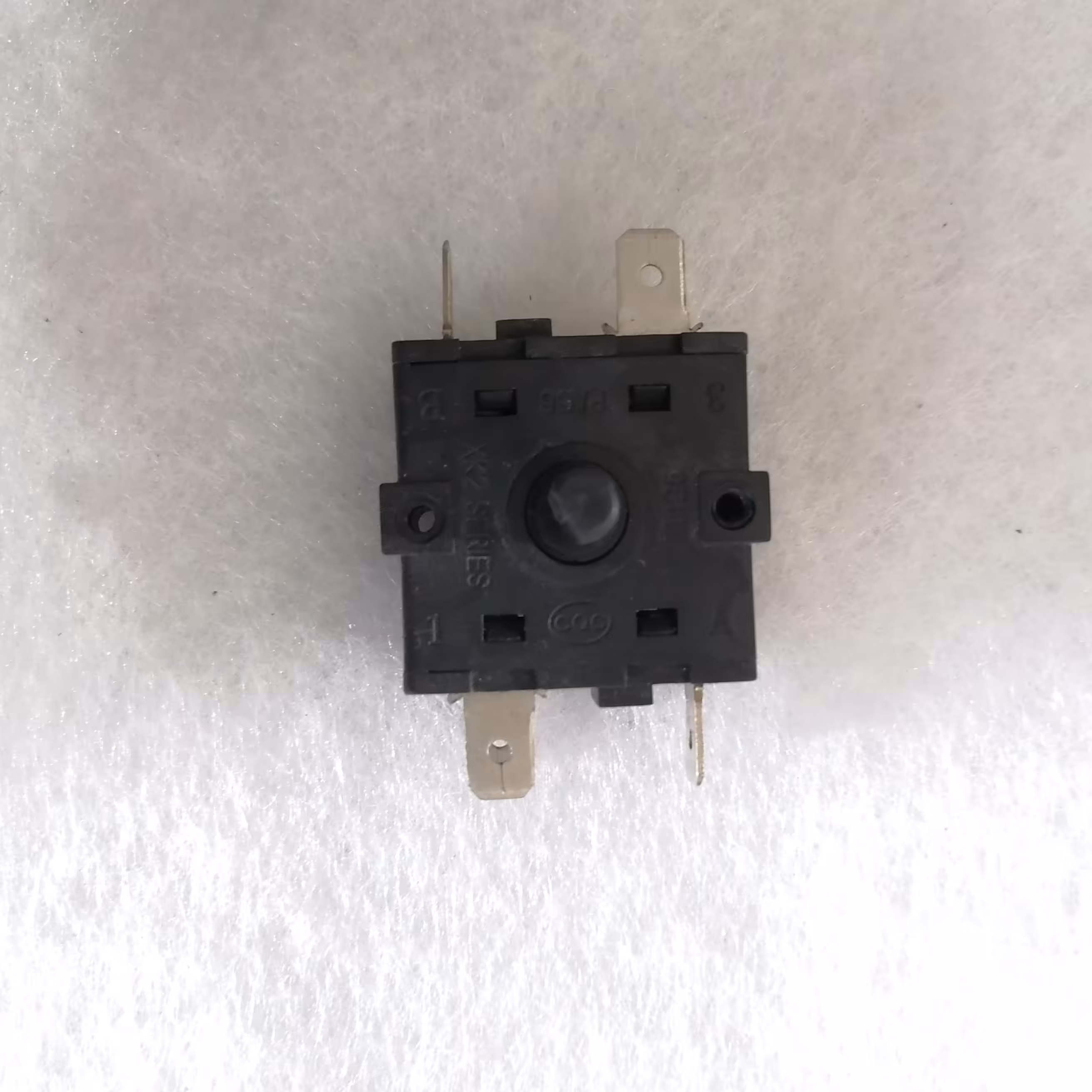 سلکتور شوفاژ برقی (اصل فابریک) با کیفیت (5 فیش) کلید شوفاژ برقی