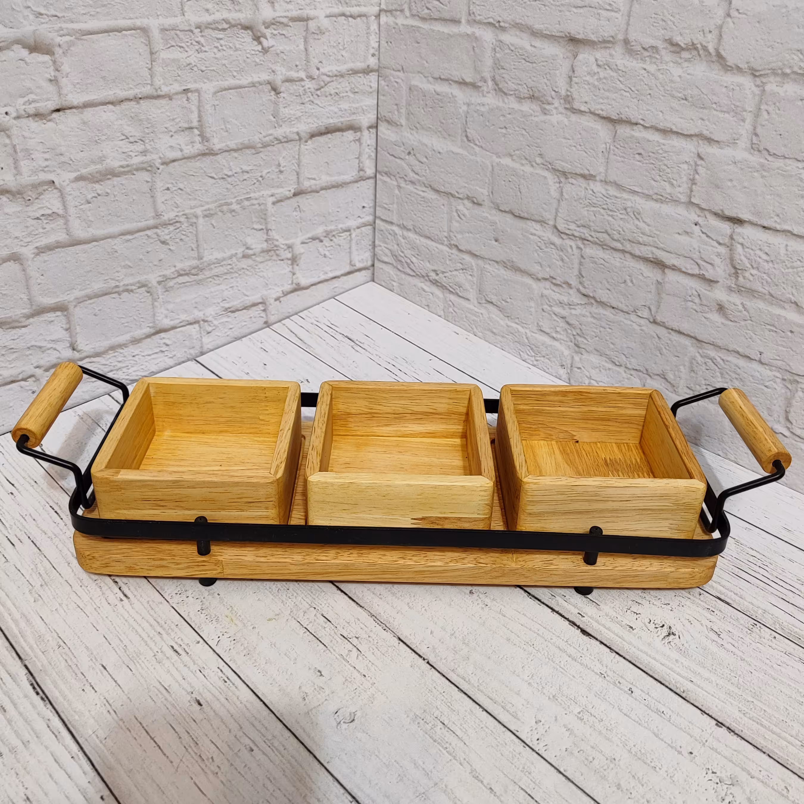 اردوخوری سه تایی چوبی به همراه سینی دور فلزی