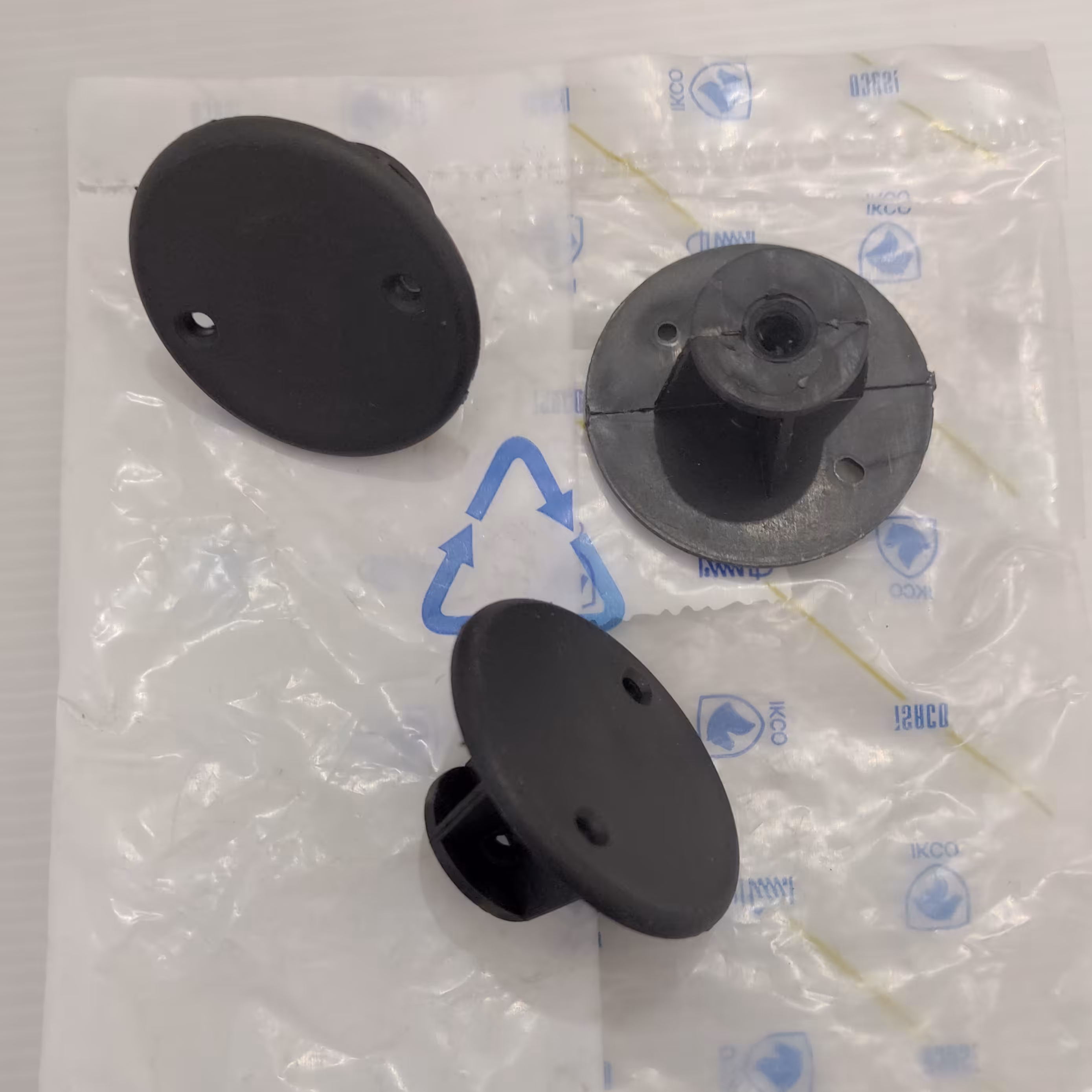 ضربه گیر زیر پدال کلاچ پژو 206 و 207 ایساکو (1عدد)