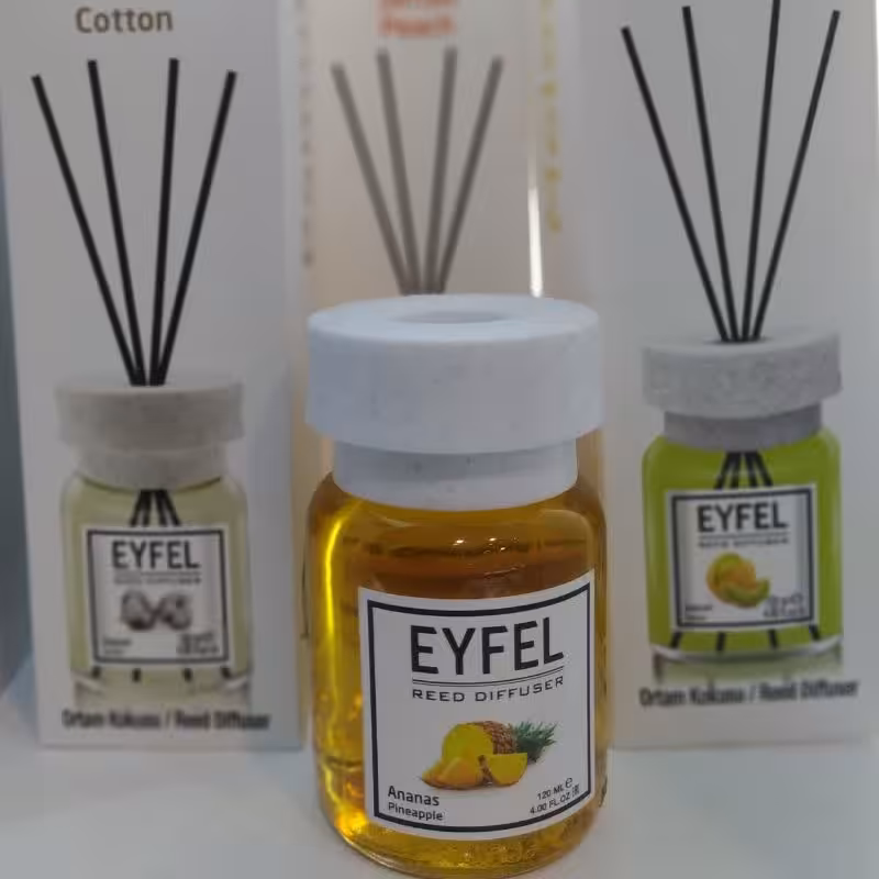 خوشبو کننده چوبی ایفل 120 میل با رایحه آناناس و ماندگاری و پخش بوی فوق العاده سایر رایحه ها نیز موجود می باشد 