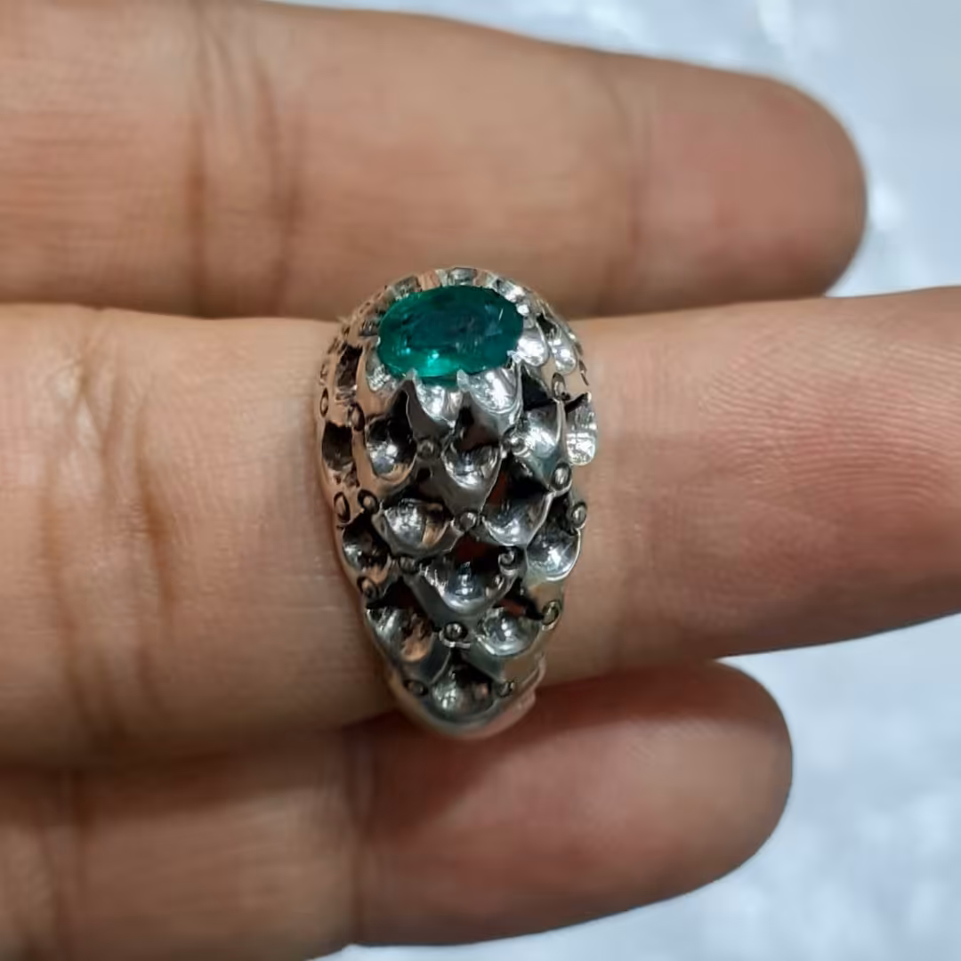 انگشتر نقره دست ساز  مردانه نگین زمرد زامبیا