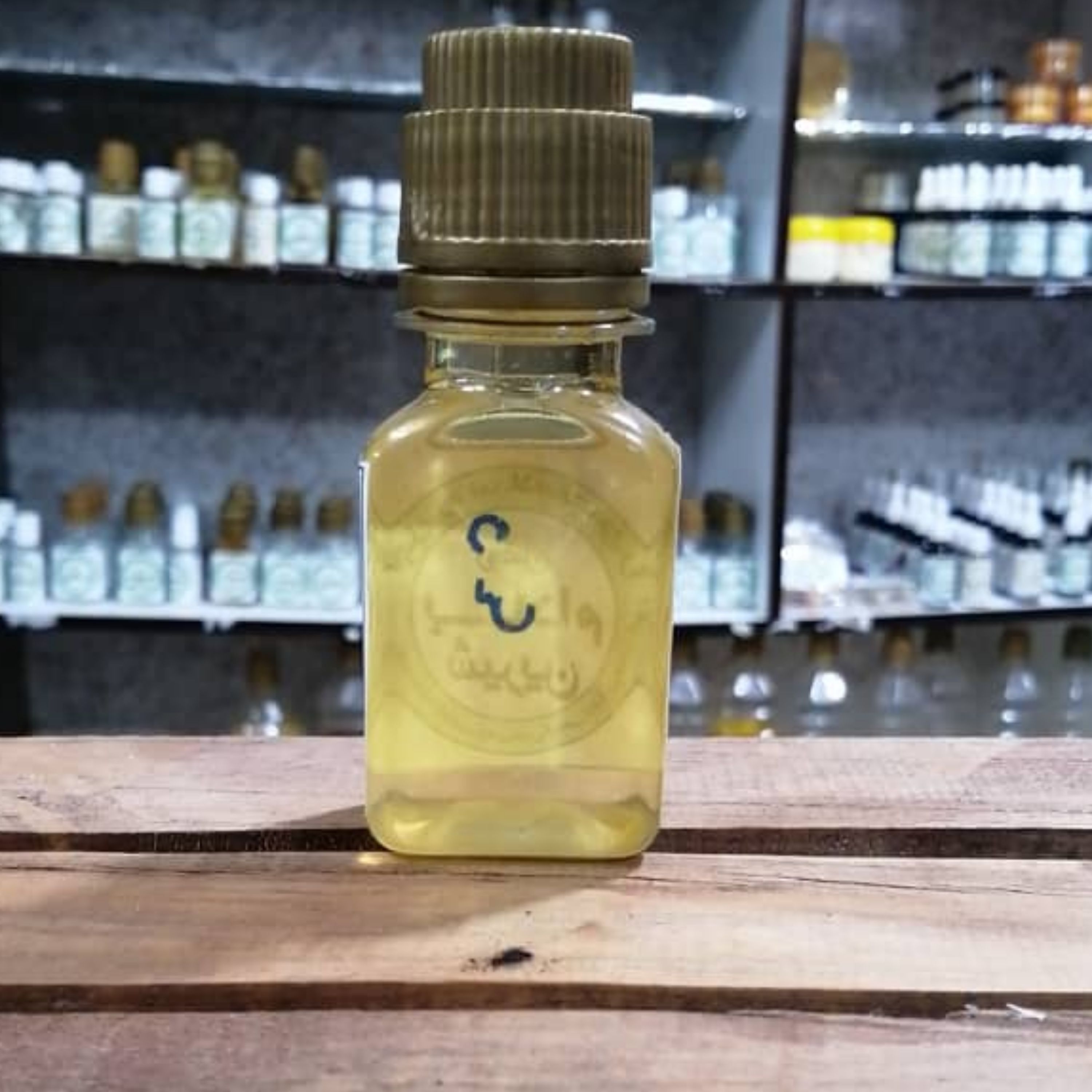 روغن بادام شیرین (تقویت مژه و پرپشت شدن ابرو-ابرسانی پوست-جوان سازی-کاهش چین و چروک)