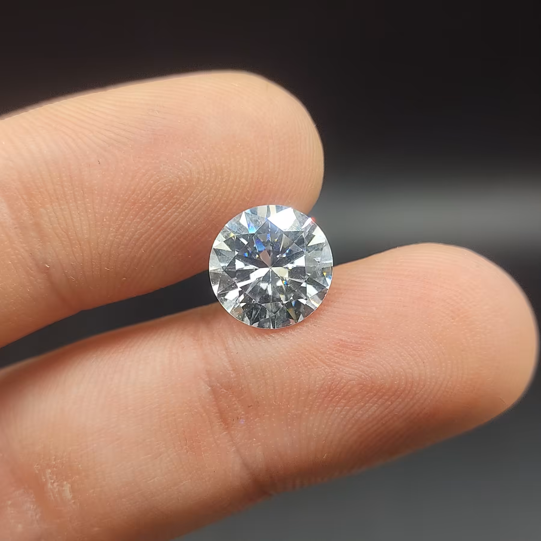 الماس روسی زیرکونیوم 10 میل 6 قیراط 