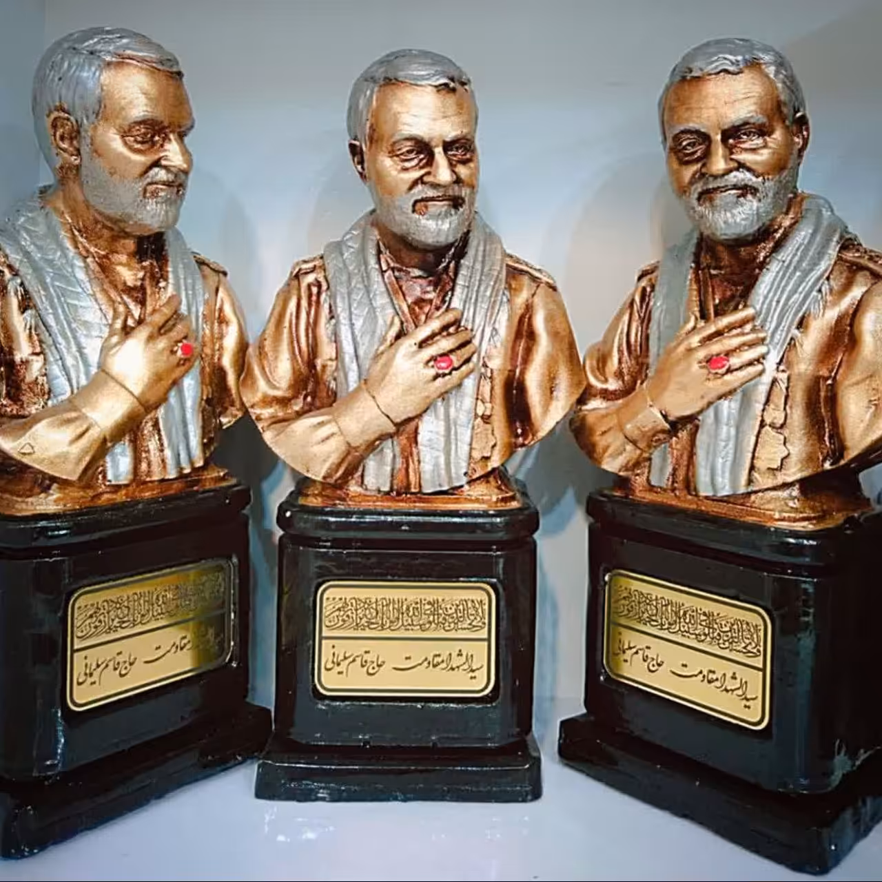 سردیس حاج قاسم سلیمانی 