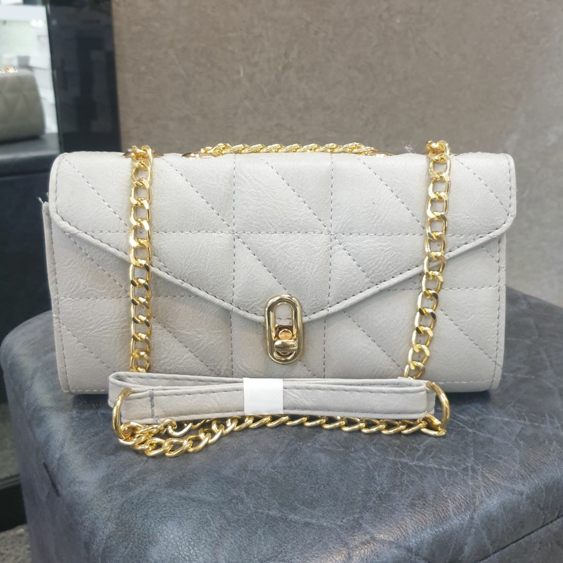 کیف دوشی زنانه دخترانه مشکی طوسی سبز کیف زنجیری طرحدار مجلسی کیف دستی طرح دار چرم زنجیری زنجیردار چرم شیک جادار