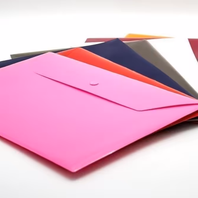 پاکت دکمه دار پلاستیکی  A4 در رنگ ھای مختلف