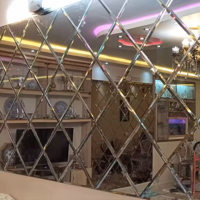 آینه دکوراتیو طرح لوزی در 6رنگ نقره ای شامپاینی(برنز) مسی طلایی دودی و صورتی(هزینه ارسال به صورت پس کرایه و در مقصد) 