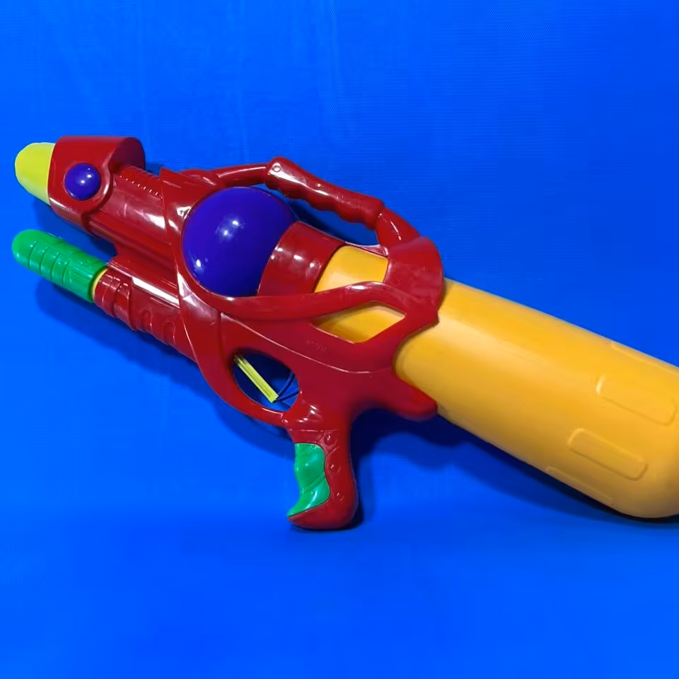 تفنگ آب پاش اسباب بازی آبپاش اسباب بازی 