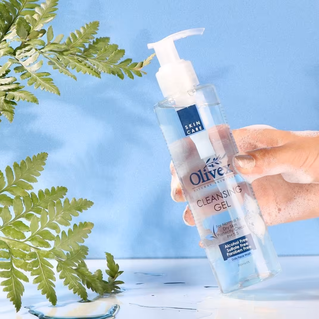 ژل شستشوی صورت خشک و نرمال الیوکس