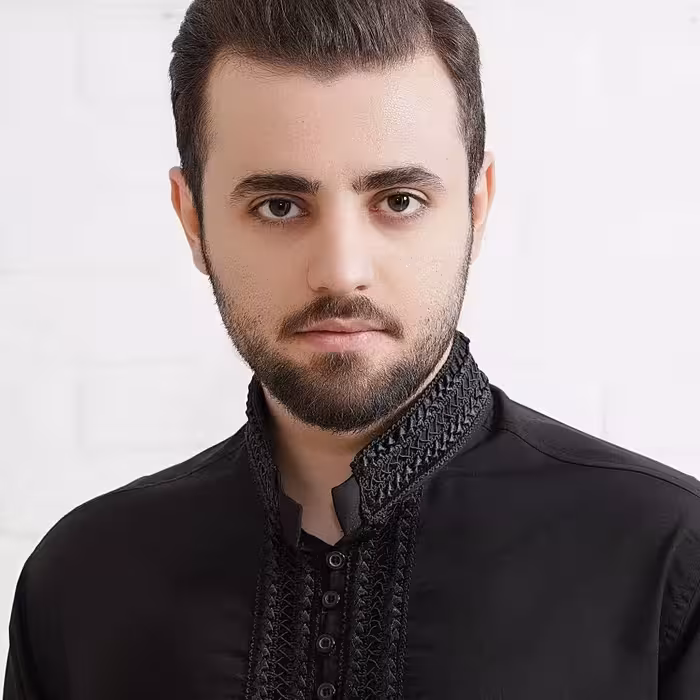 پیراهن مشکی طرح دار با پارچه تترون درجه یک بروجرد