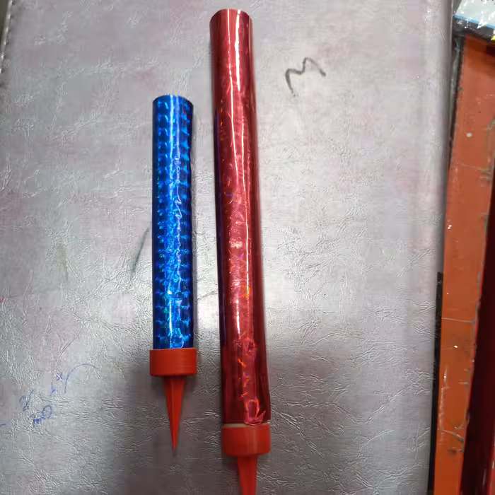 فشفشه رو کیک تولد