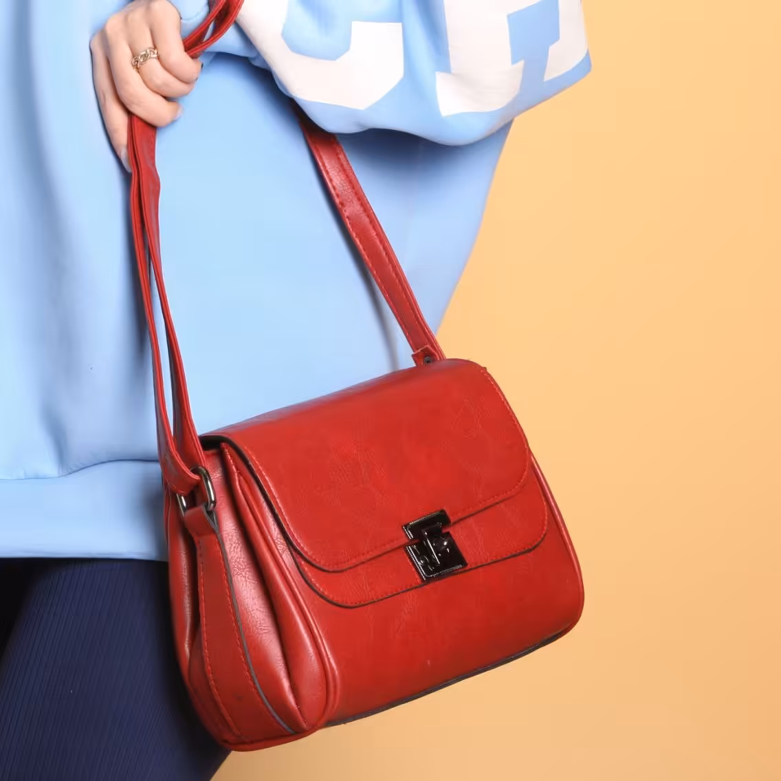 کیف پاسپورتی سه خانه حاکارتی دار دررنگبندی شیک