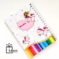 دفتر نقاشی فانتزی دستساز سایز B5 با جلد هارد و آویز تزئینی طرح یونیکورن شاد 