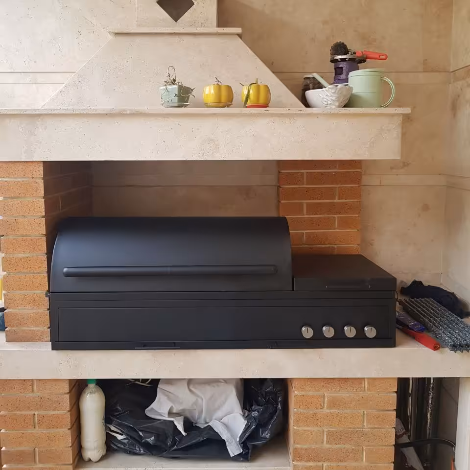 کباب پز ساده درب گرد نود با پلوپز و گریل چدنی مناسب تراس و روف و حیاط 