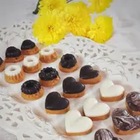 شیرینی برشتوک شکلاتی گل بانو با عطر و طعمی بینظیر 