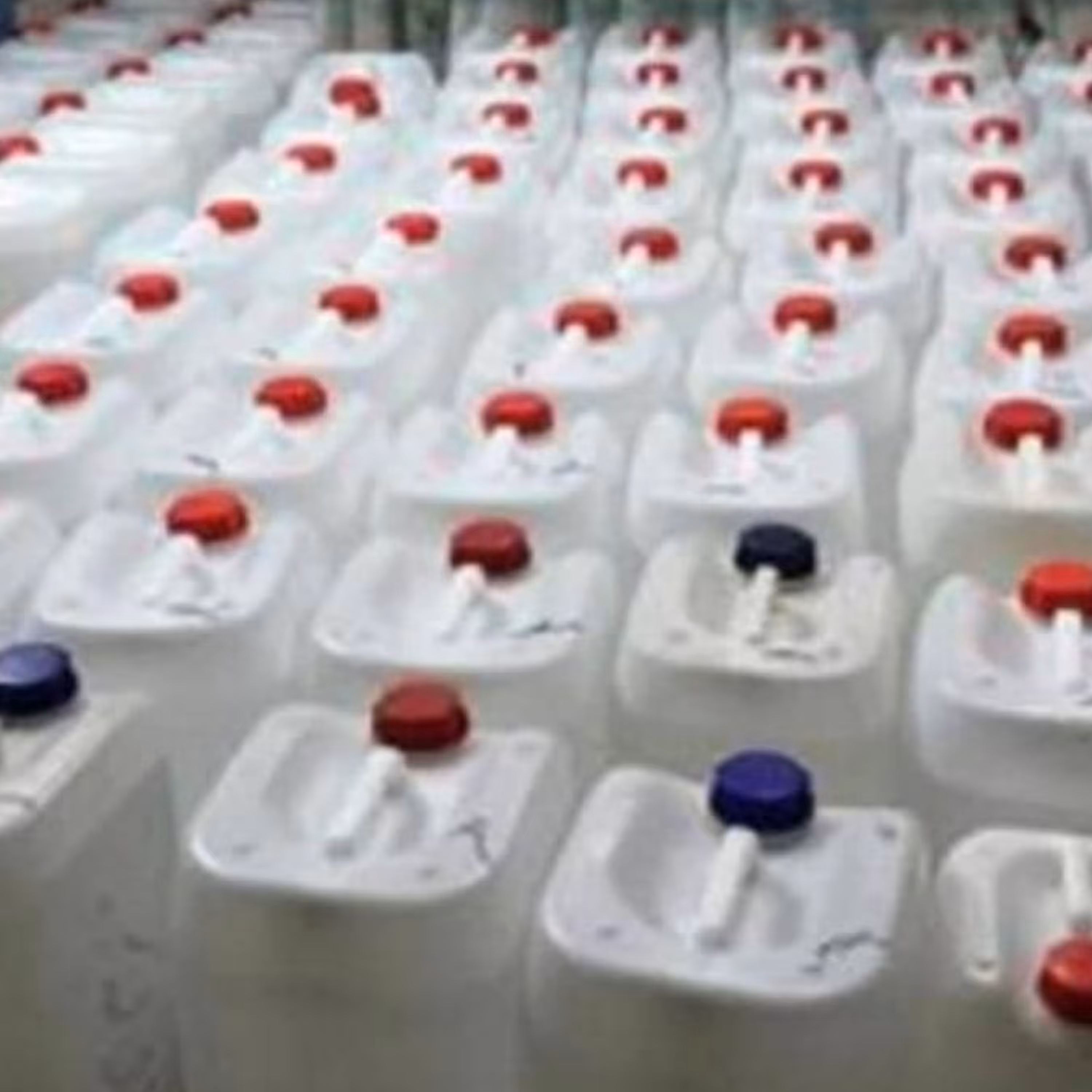 بیست لیتری عرق کاسنی درجه یک شرکت معروف