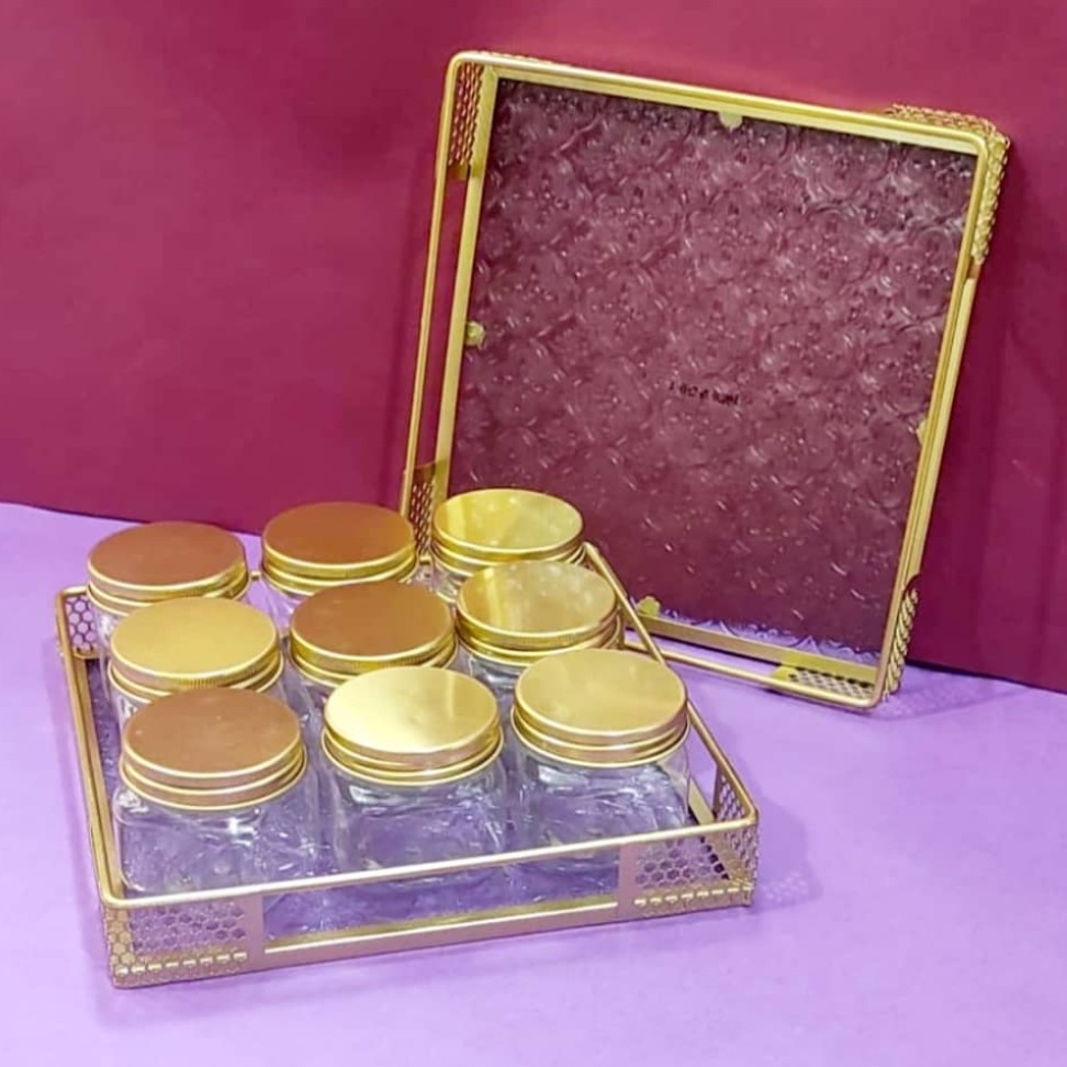 سینی دور طلایی کف شیشه ای مربع سایز(20 در 20)