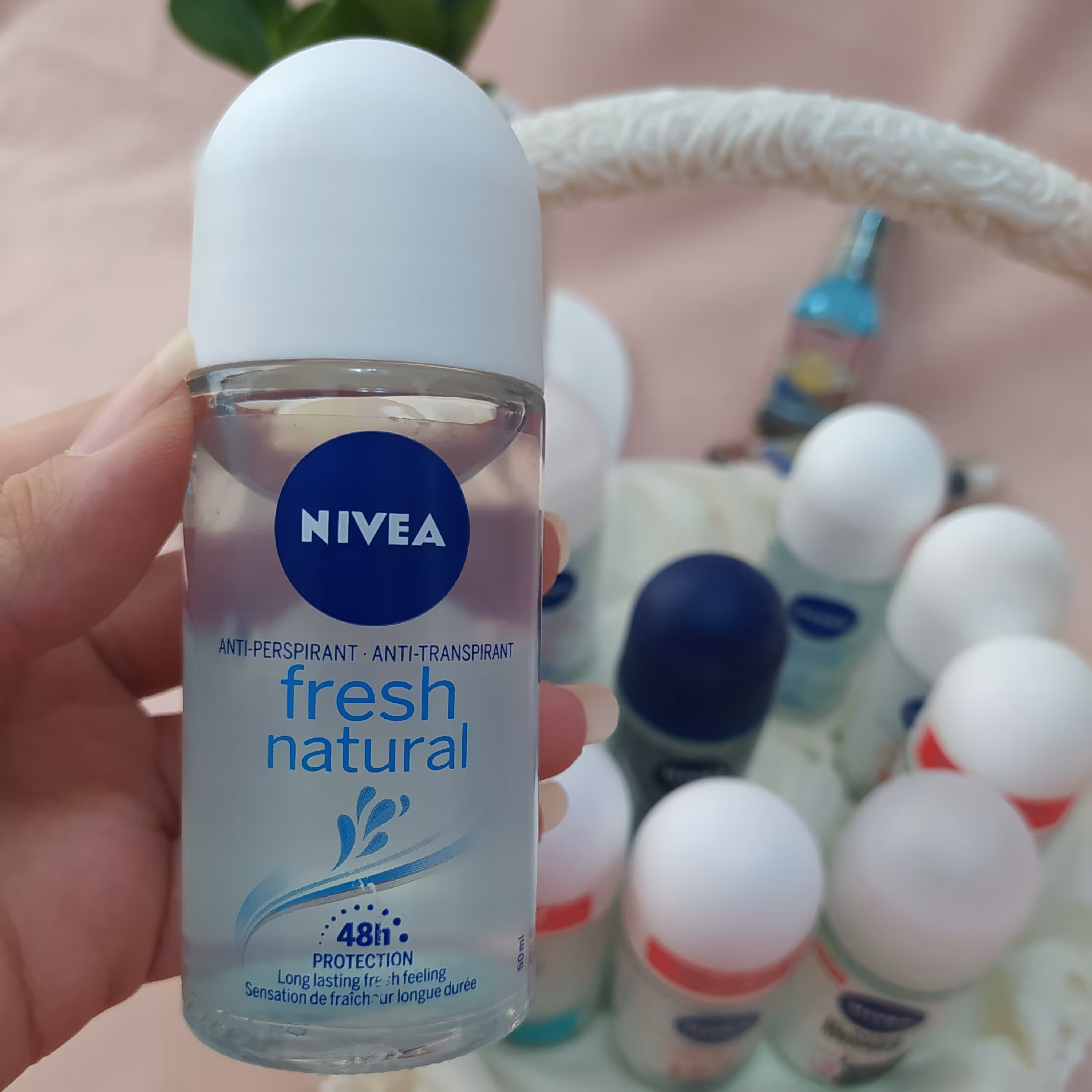 رول ضد تعریق زنانه نیوآ مدل fresh natural حجم 50 میلی لیتر