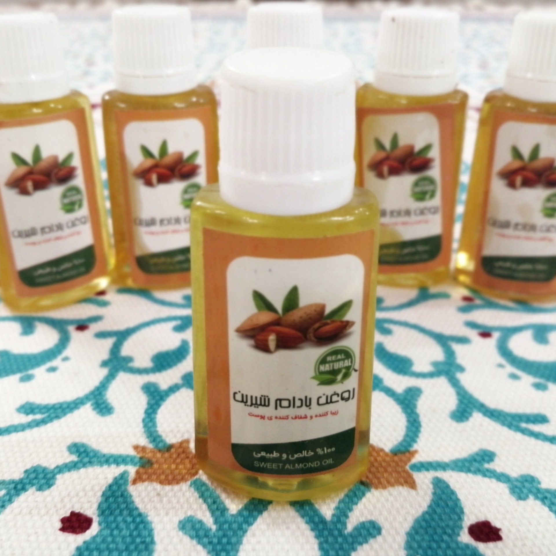 روغن بادام شیرین 100 درصد خالص (30 سیسی) (زیبا کننده و شفاف کننده پوست)