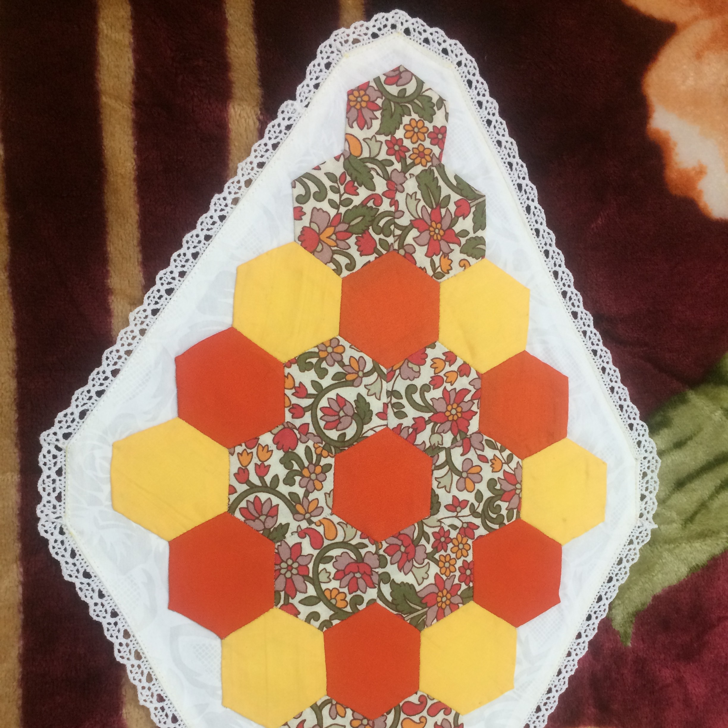 رو میزی چهل تکه