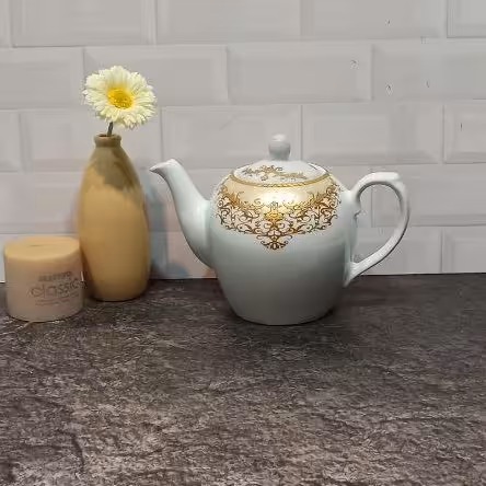 قوری سایز بزرگ گلدیس چینی مناسب جهیزیه باکیفیت طراحی خاص و زیبا 