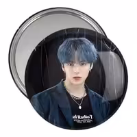 آینه جیبی خندالو مدل مینهیوک گروه مانستا اکس MONSTA X کد 12273