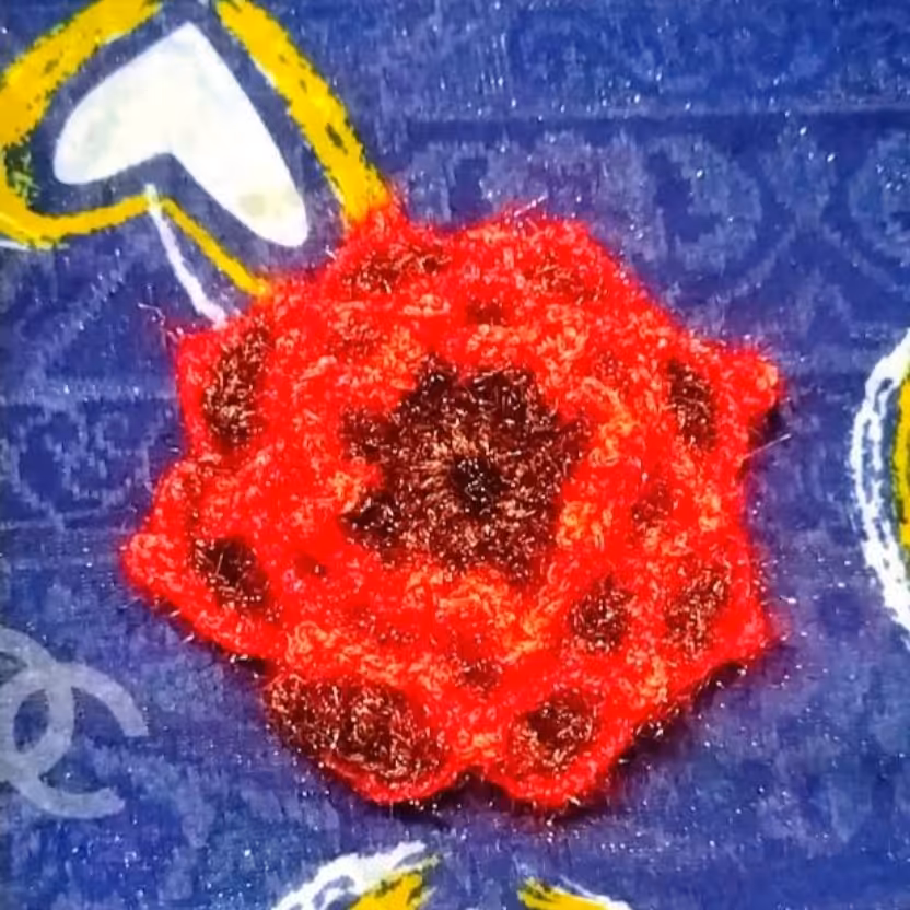 اسکاچ بافتنی با طرح گل لاله شیک و با دوام