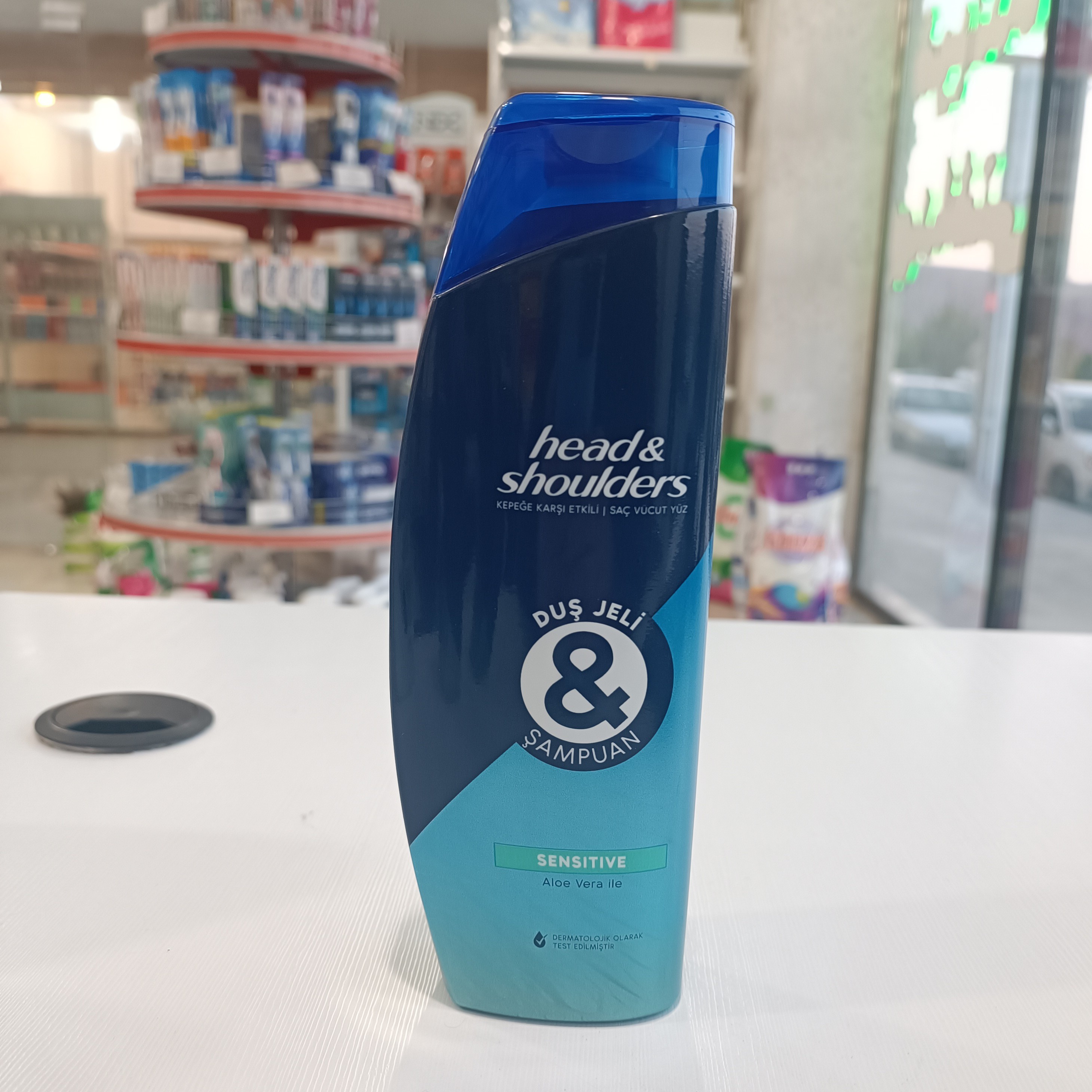 شامپو سر و بدن هد اند شولدرز مدل SENSITIVE حجم 360 میل