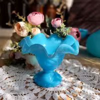 بستنی خوری بارفتن آبی لب چین دار طرح دوپیچ مدل قدیمی 