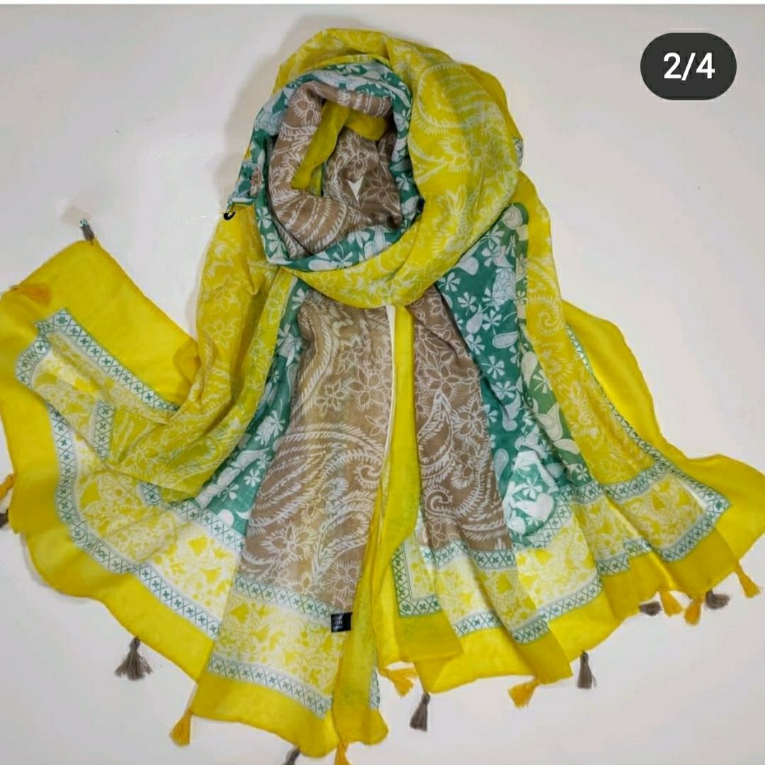 شال نخی منگوله دار