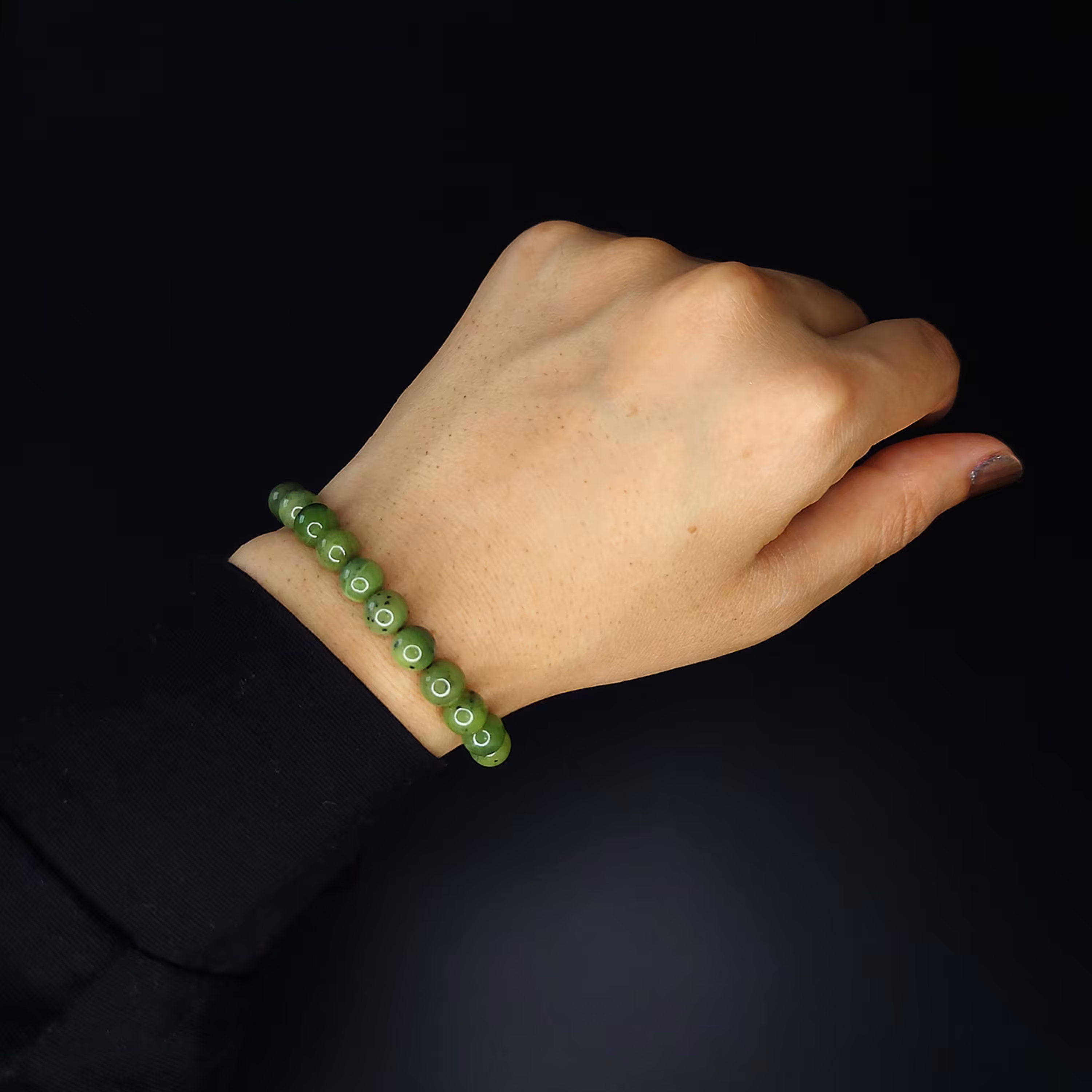 دستبند سنگ یشم 45 ( پس کرایه )