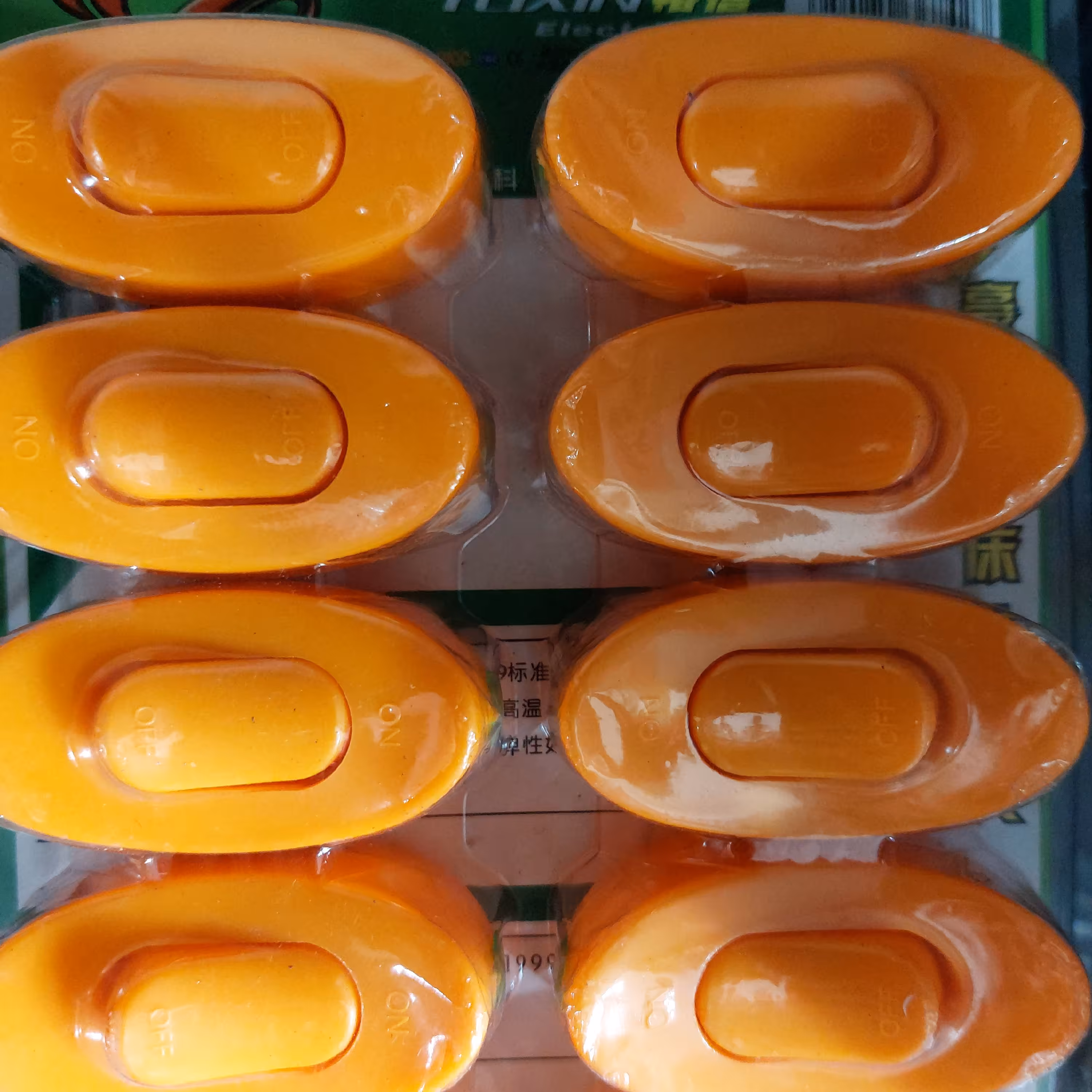 کلید بین راهی قطع و وصل برق 