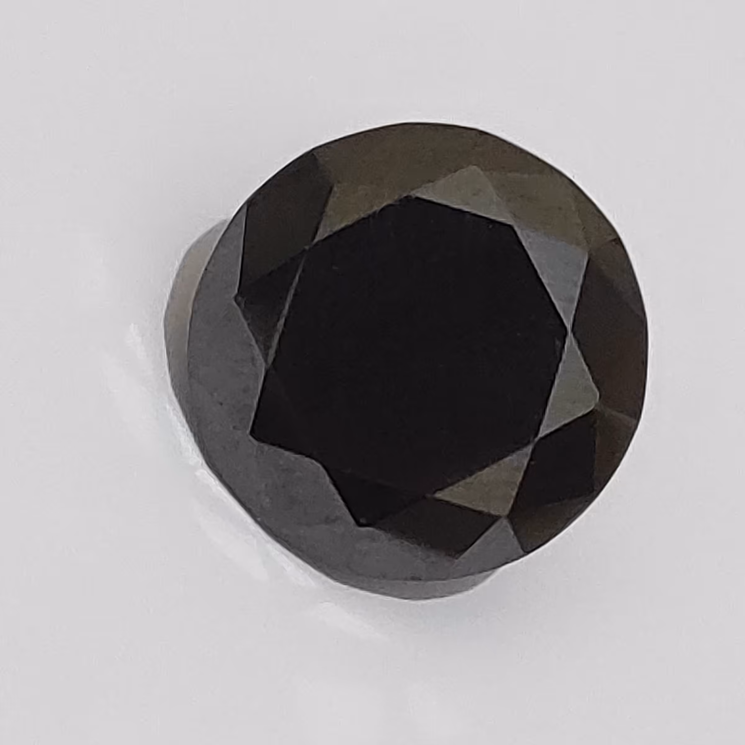 الماس سیاه یا کربونادو سختی ده تراش بی نقص 8.70 قیراطی تراش الماس