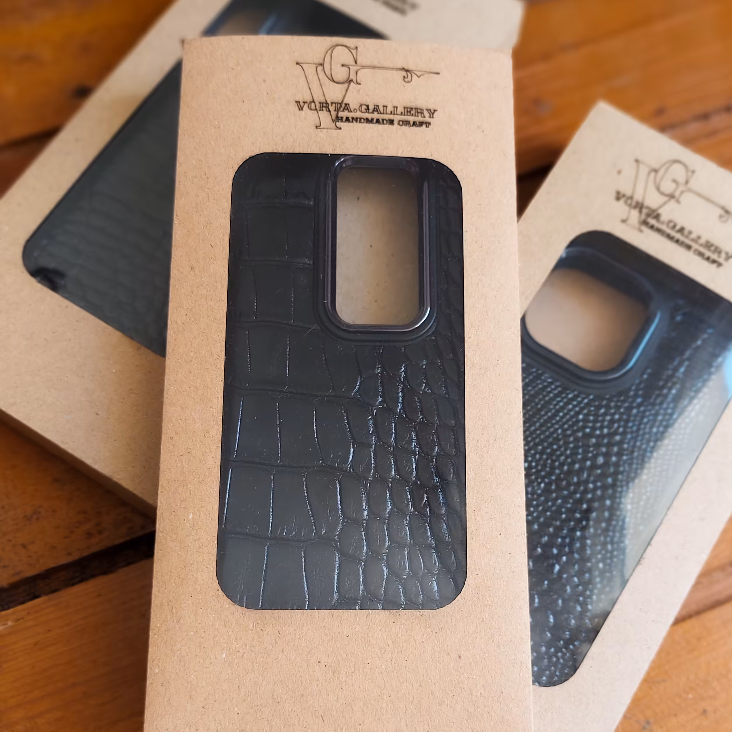 قاب سیلیکونی گوشی آیفون و سامسونگ،  چرم طبیعی طرح روکو 