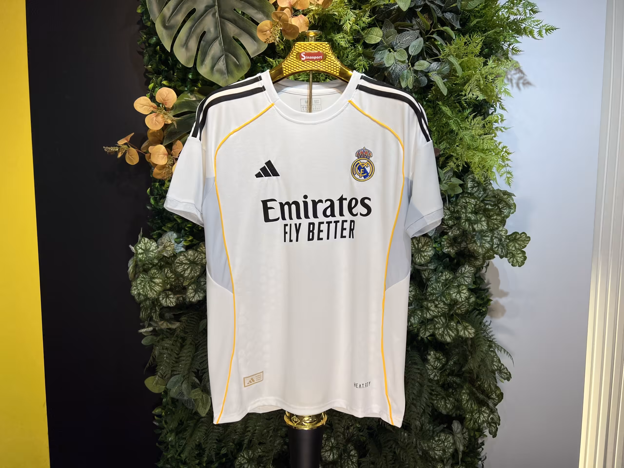 کیت اول رئال مادرید فصل 2026-2025 (پیراهن شورت) ورژن هواداری