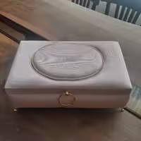 جعبه مخمل  صورتی 40 در24 سانت  وارتفاع بدون پایه 10سانت 