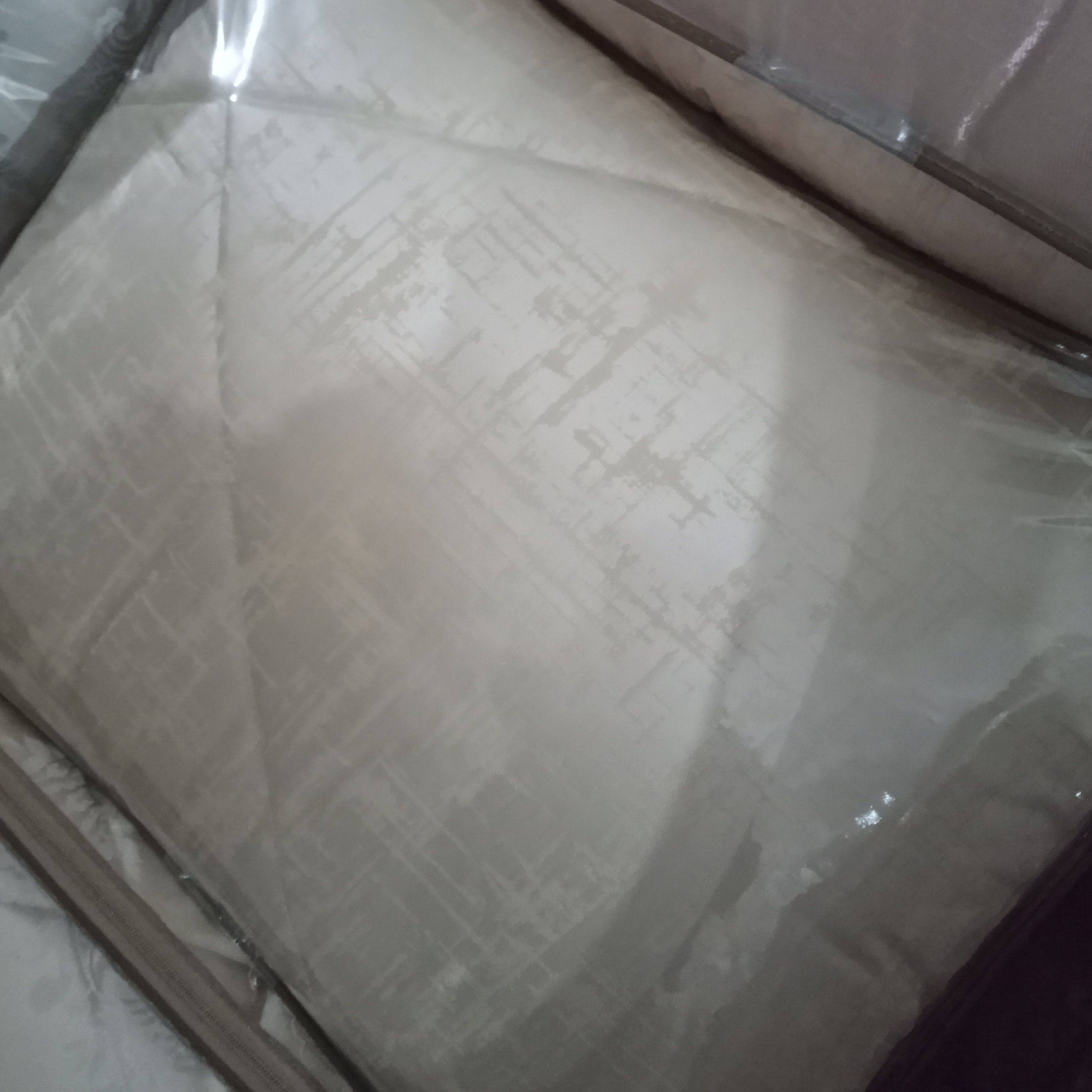 روتختی دونفره 10 تیکه جنس ژاکارد کریستالی کرم شیری طرح جدید شب عید...