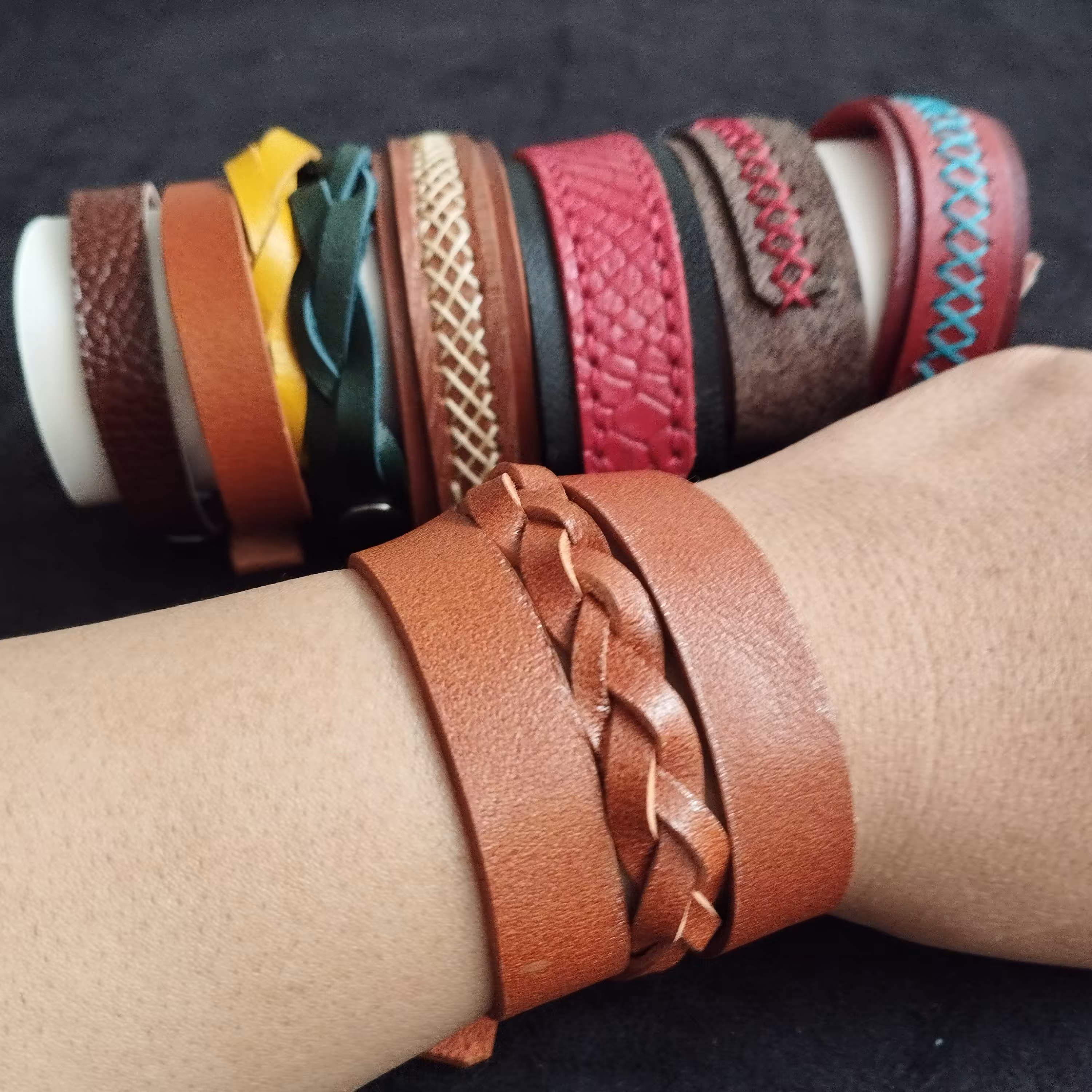 انواع دستبند چرمی