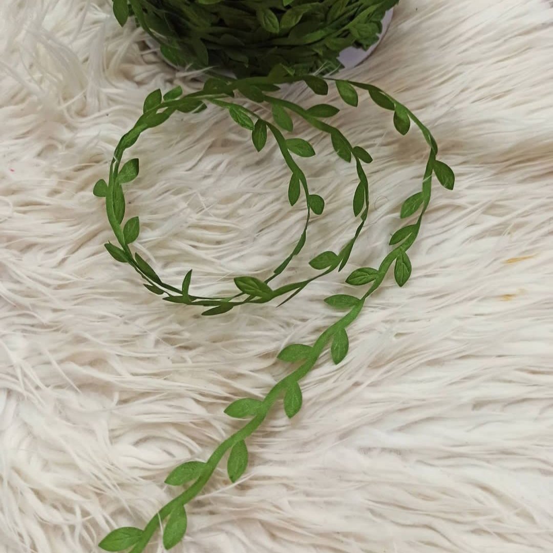 نخ طرح برگ سبز1متری